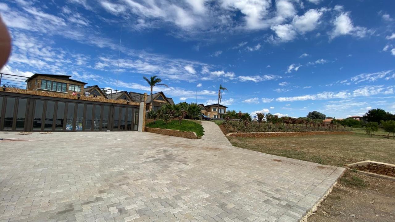 The Vaal Guesthouse Oranjeville Bagian luar foto